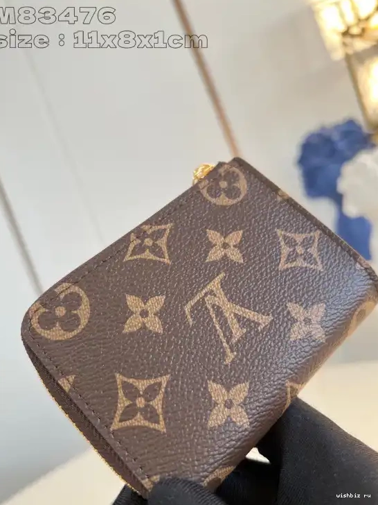 WIS Compact Noa Wallet-11*8.5*1.5CM Louis Vuitton 0706